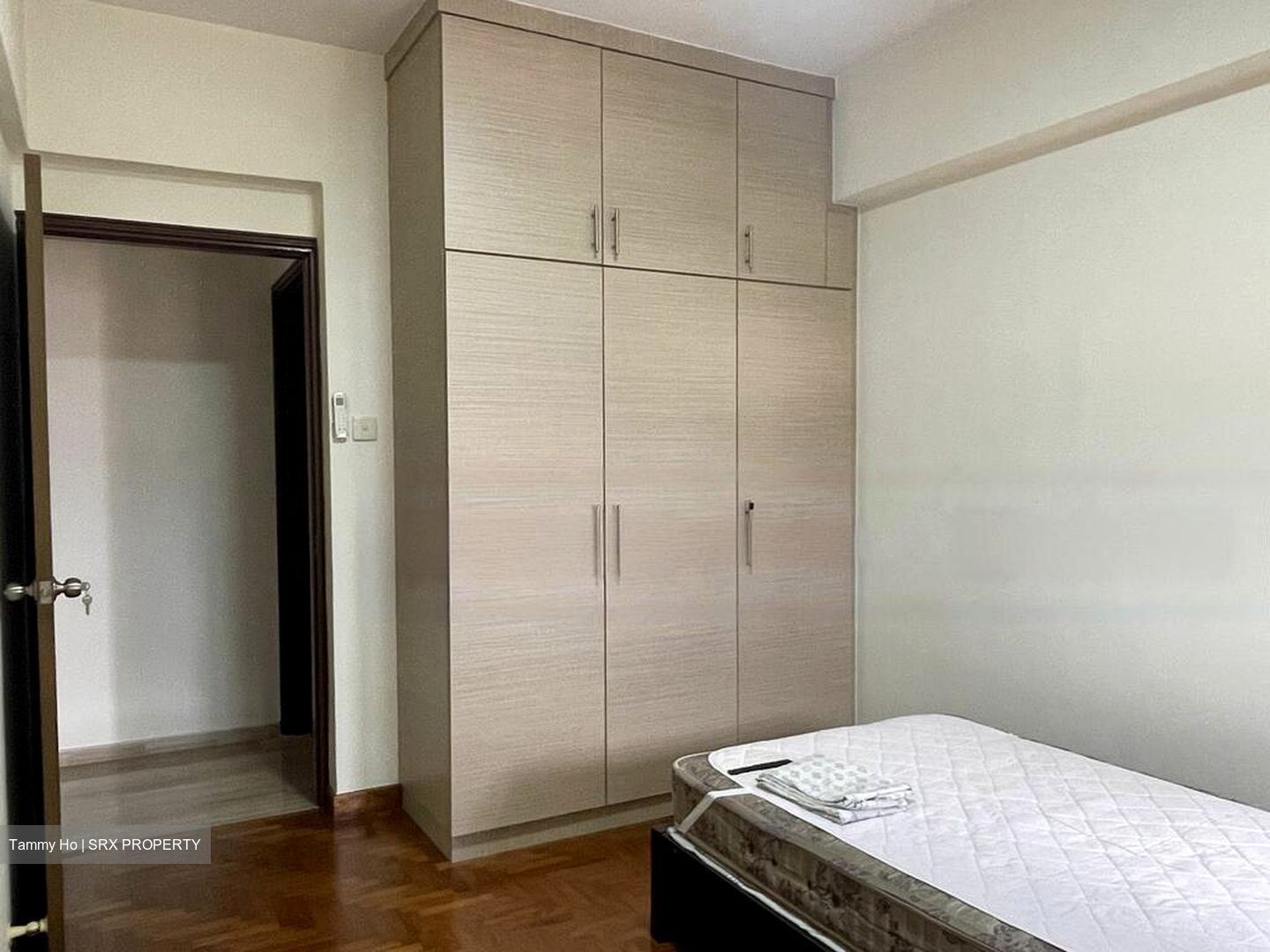 Kensington Park Condominium (D19), Condominium #482057061